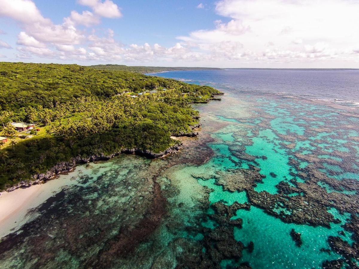 Hotel Oasis De Kiamu Lifou Exterior photo
